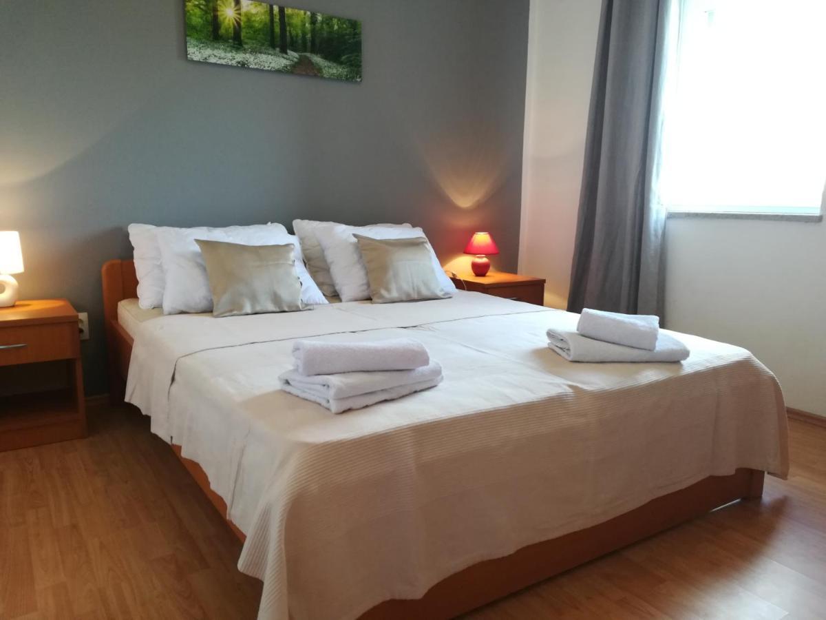 Apartment Toncic Benazici Eksteriør bilde